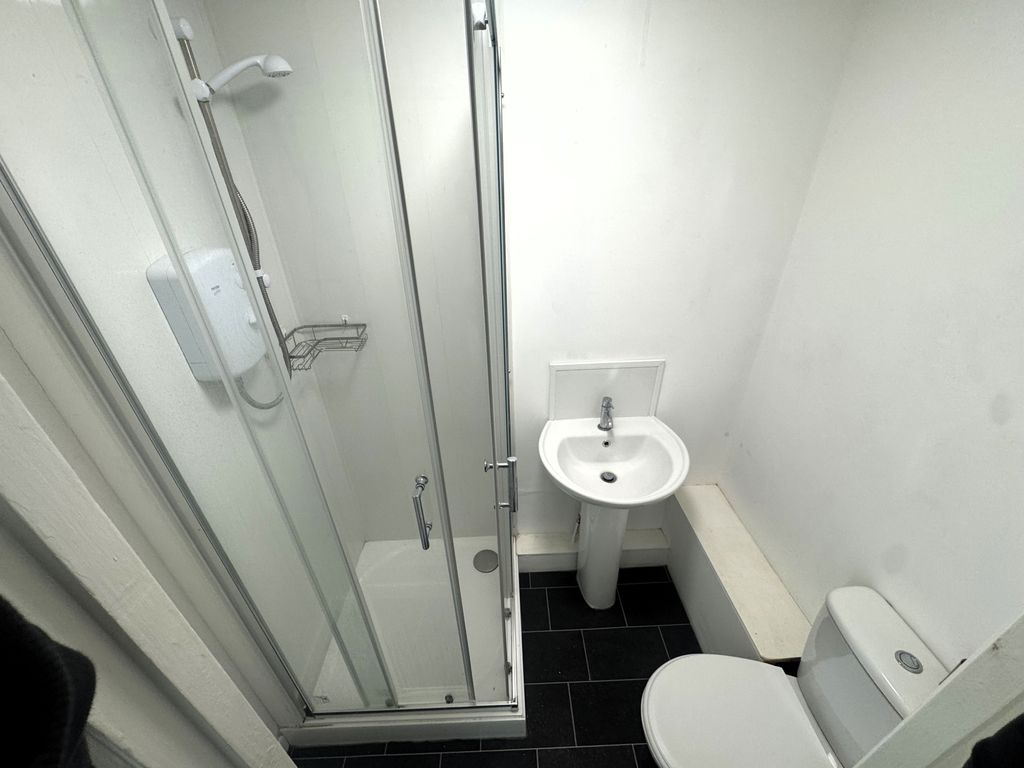 Property photo 3 of 3