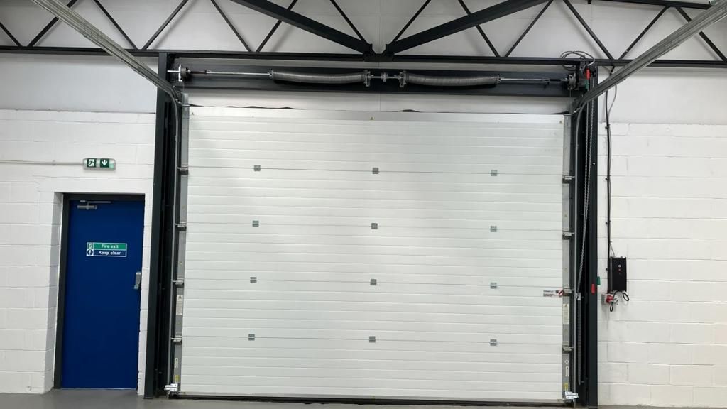 Property photo 3 of 6 Photo 6