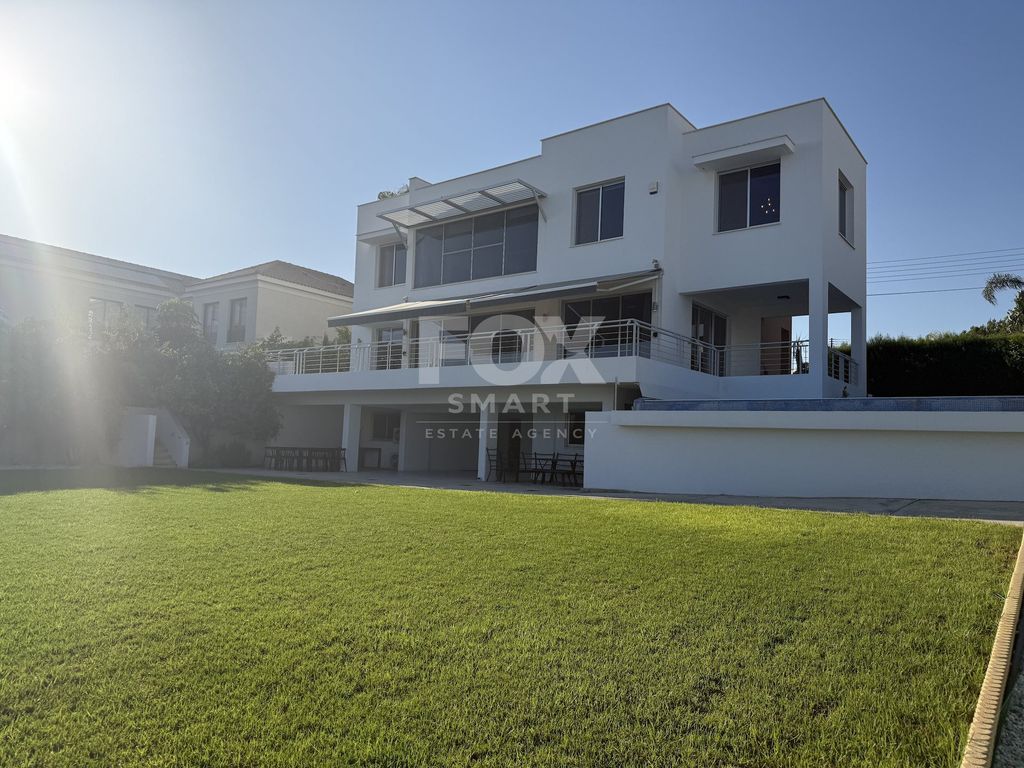 Property photo 2 of 50