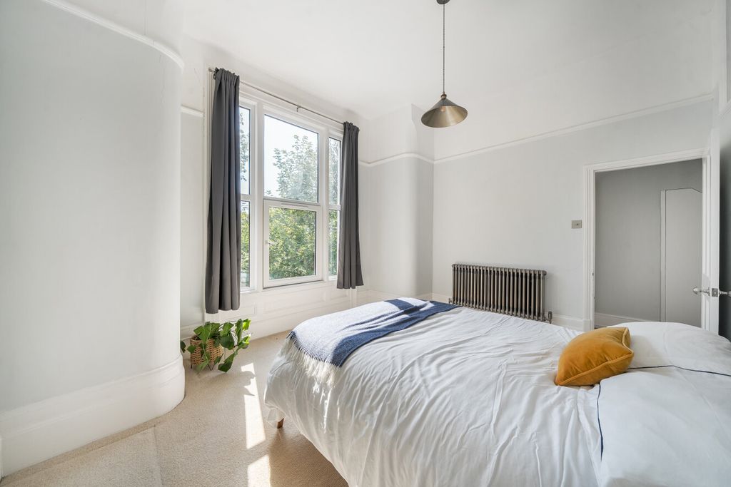 Property photo 3 of 12 1483675-7-6A3d628...