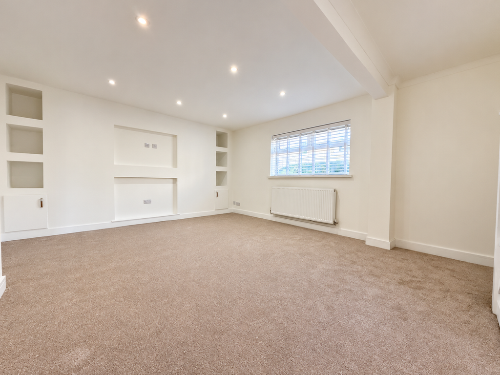 Property photo 3 of 15 6921F5A9-A7F5-4770-Aa3D-1C9CE4A08A1C
