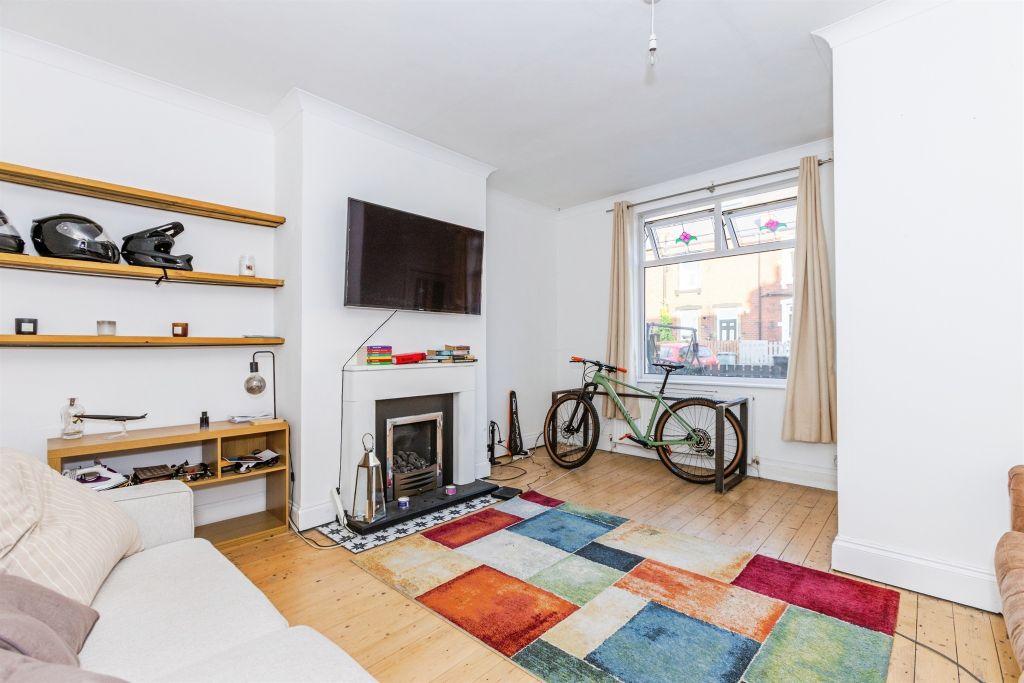 Property photo 3 of 17