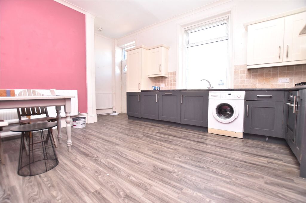 Property photo 3 of 10 Picture No. 07