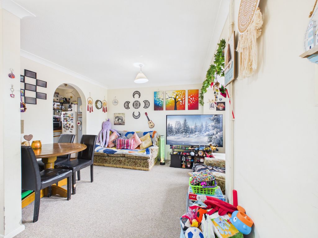 Property photo 3 of 19