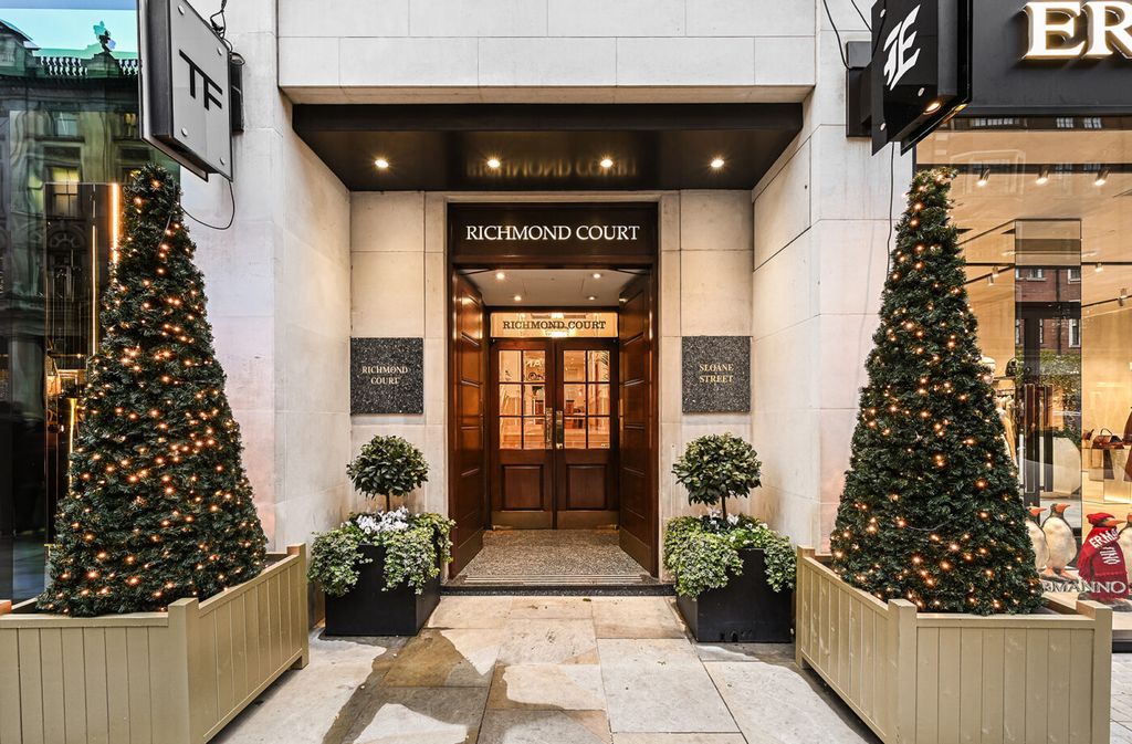 Property photo 3 of 12