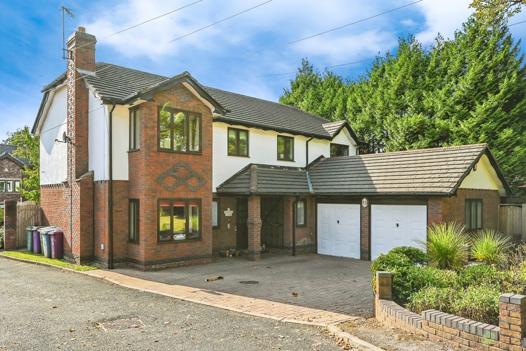 Property photo 2 of 23 Photo