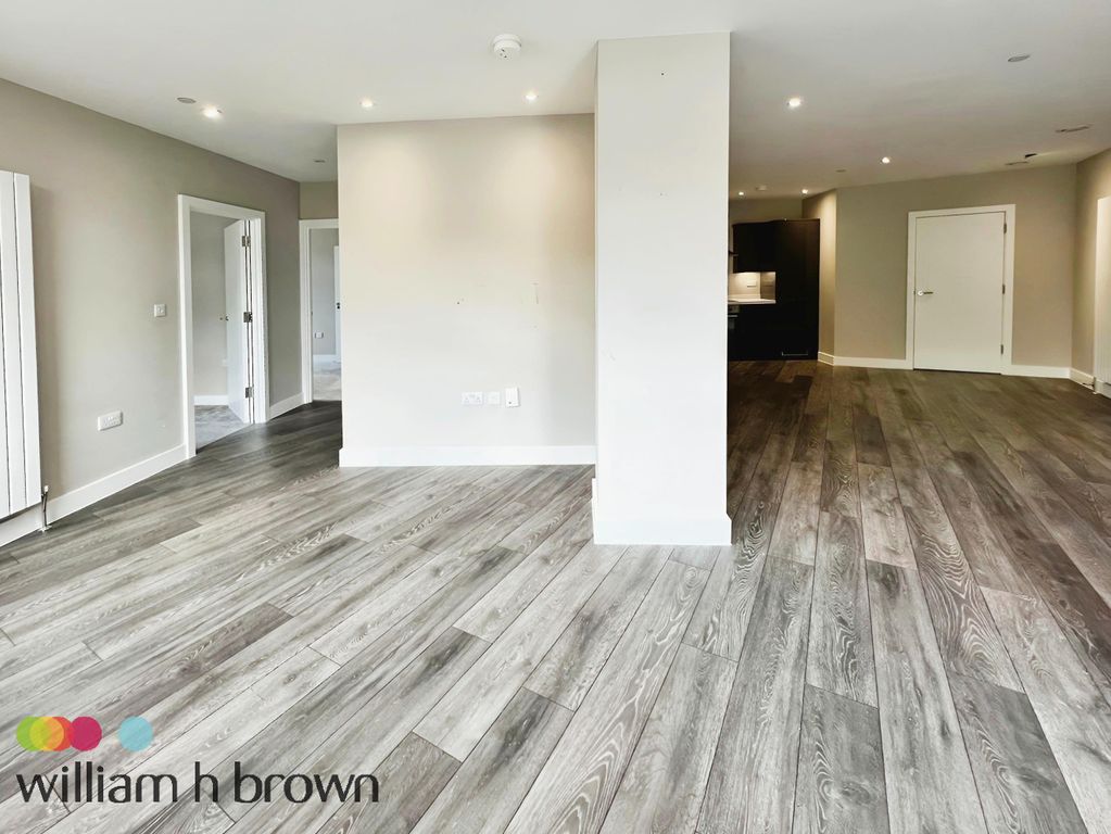 Property photo 3 of 24 Image