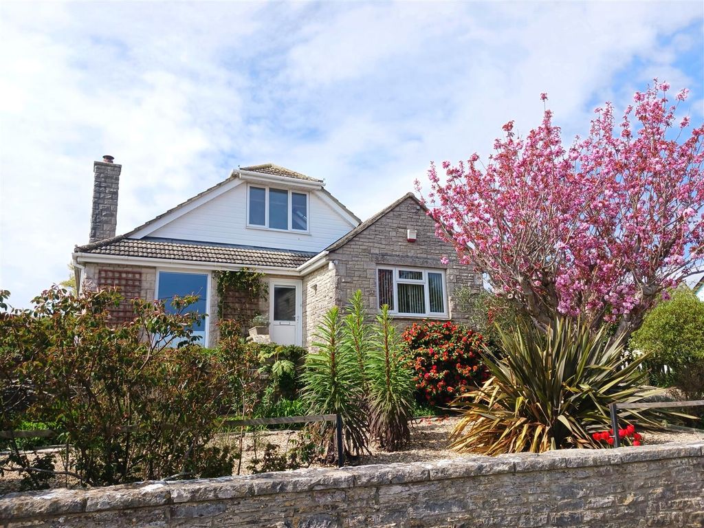 Property photo 1 of 28 4047 Newvendorfront.Jpg