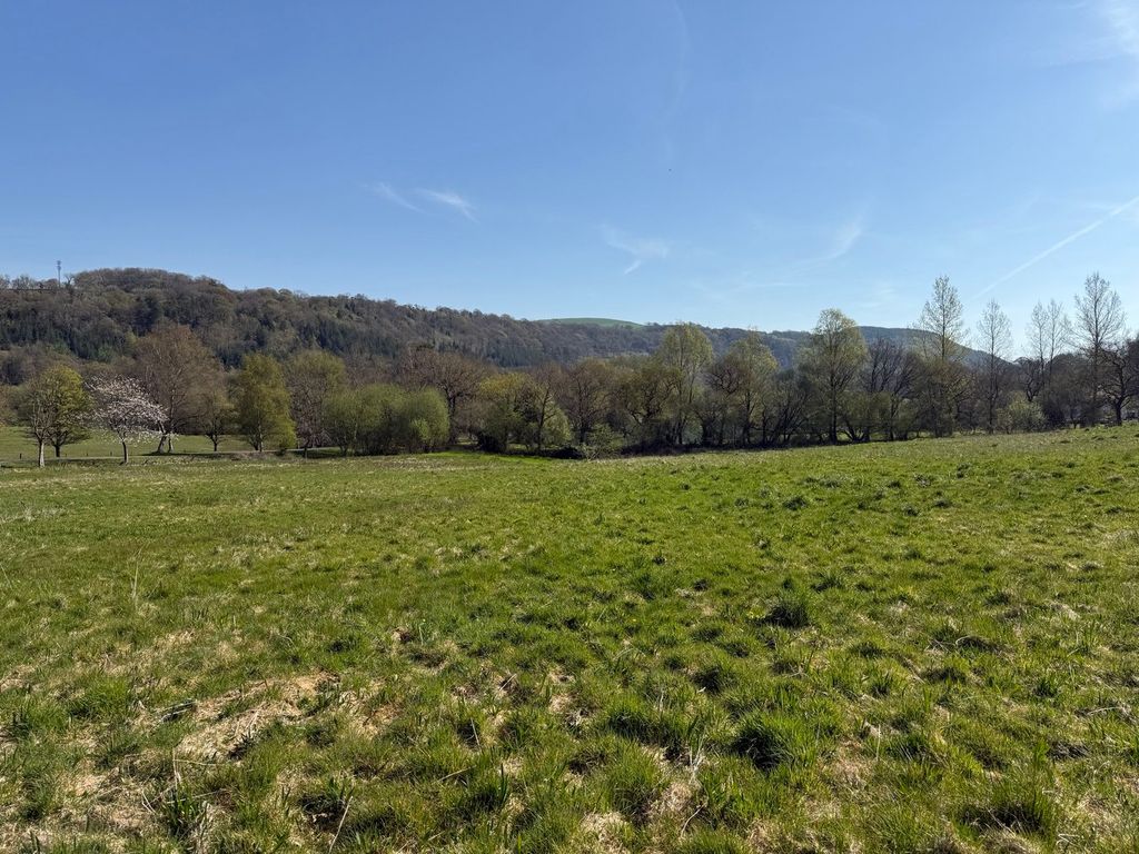 Property photo 3 of 49