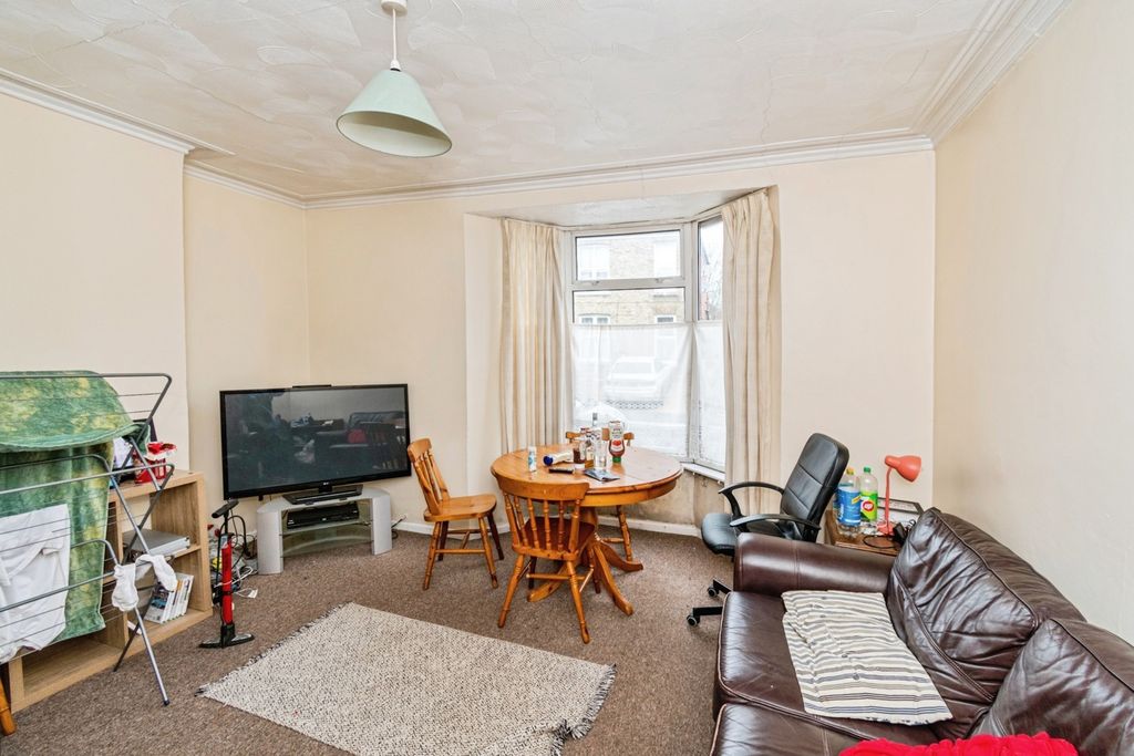 Property photo 2 of 13 Pbox-Img.Jpg