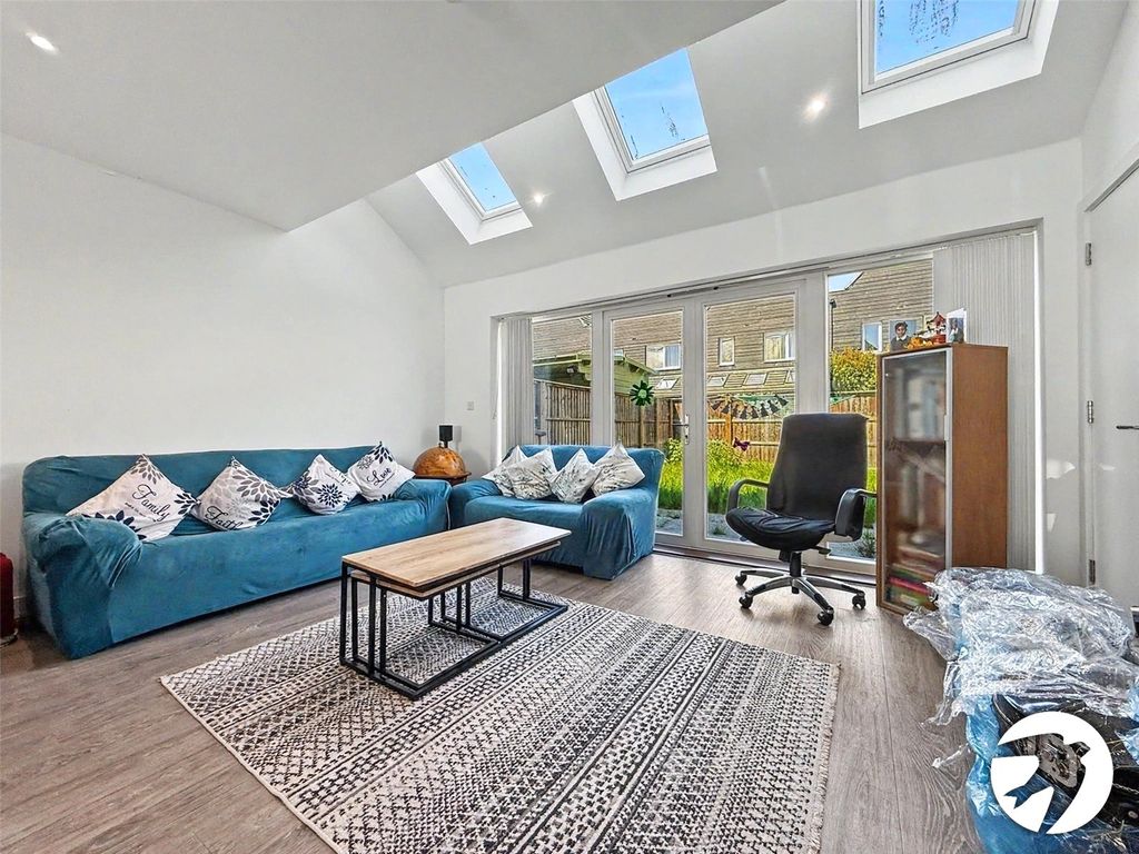 Property photo 3 of 12 Picture No. 33