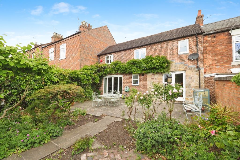 Property photo 1 of 17