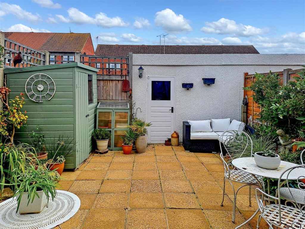 Property photo 3 of 13 Rear Garden / Access To Garage