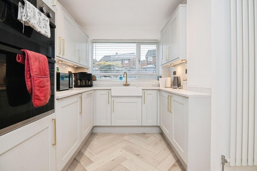 Property photo 3 of 17 Cotwall-15.Jpg