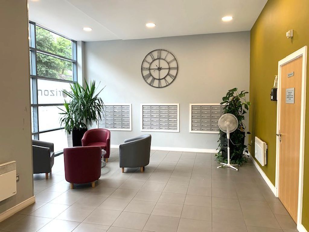 Property photo 2 of 13 Entrance