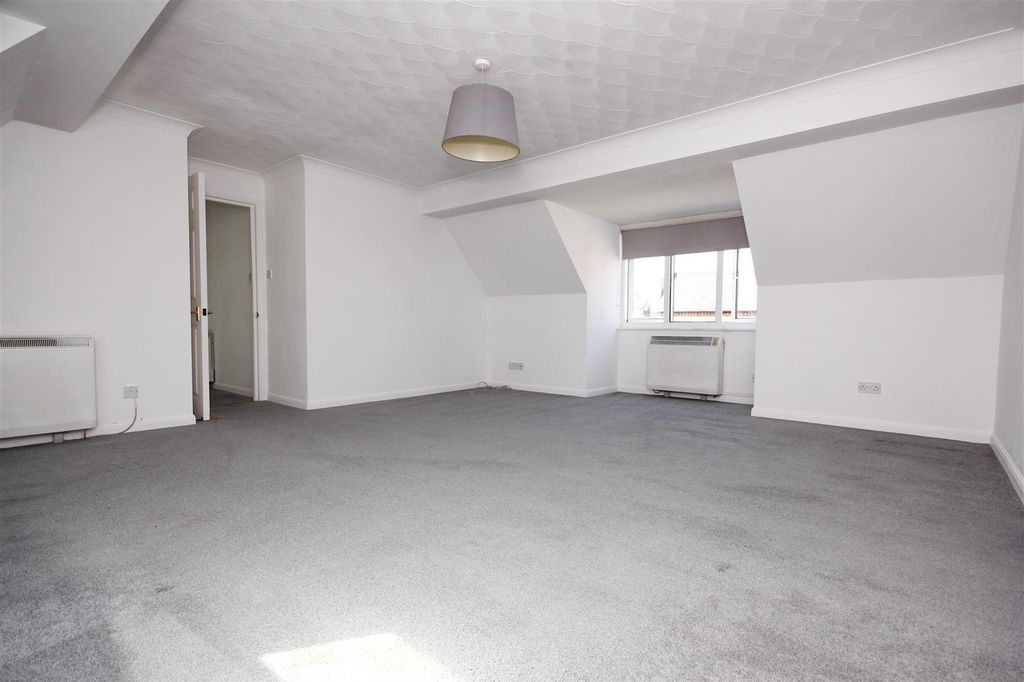 Property photo 3 of 18 Img_2531.Jpg
