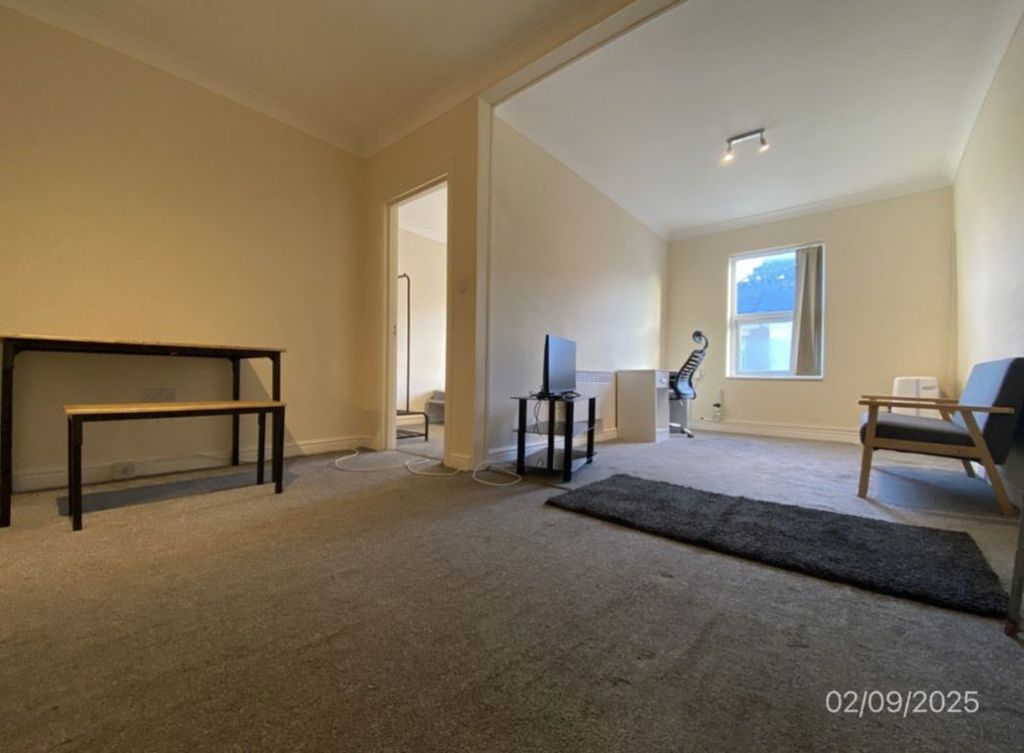 Property photo 3 of 5