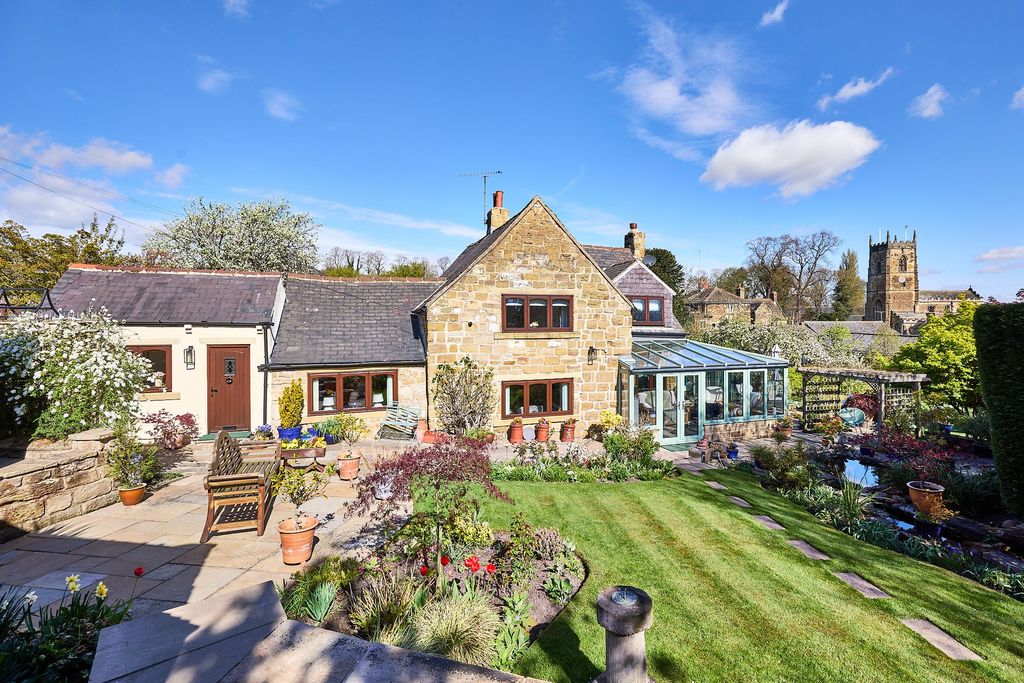 Property photo 1 of 51