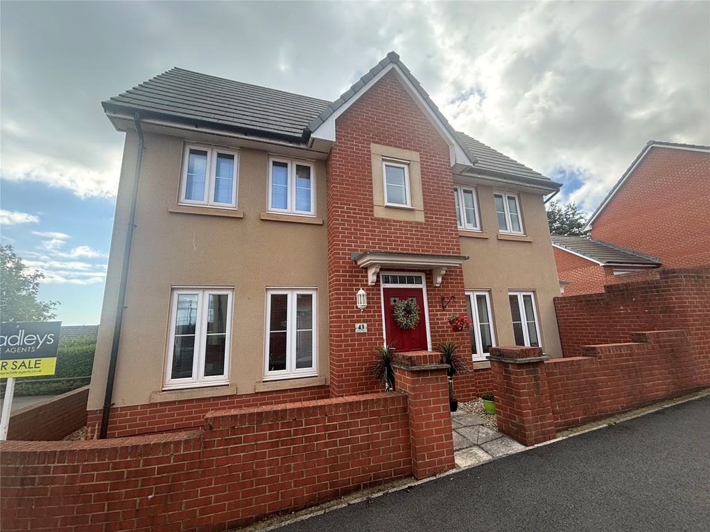 Property photo 1 of 21 1 - Picture No. 33