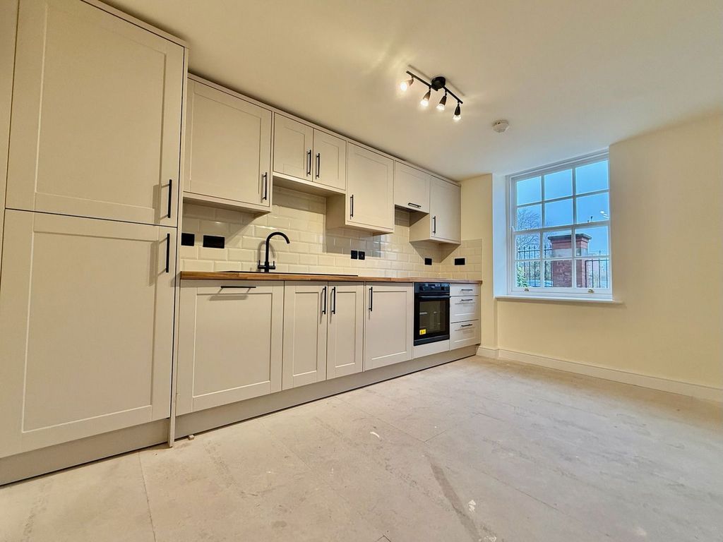 Property photo 3 of 23