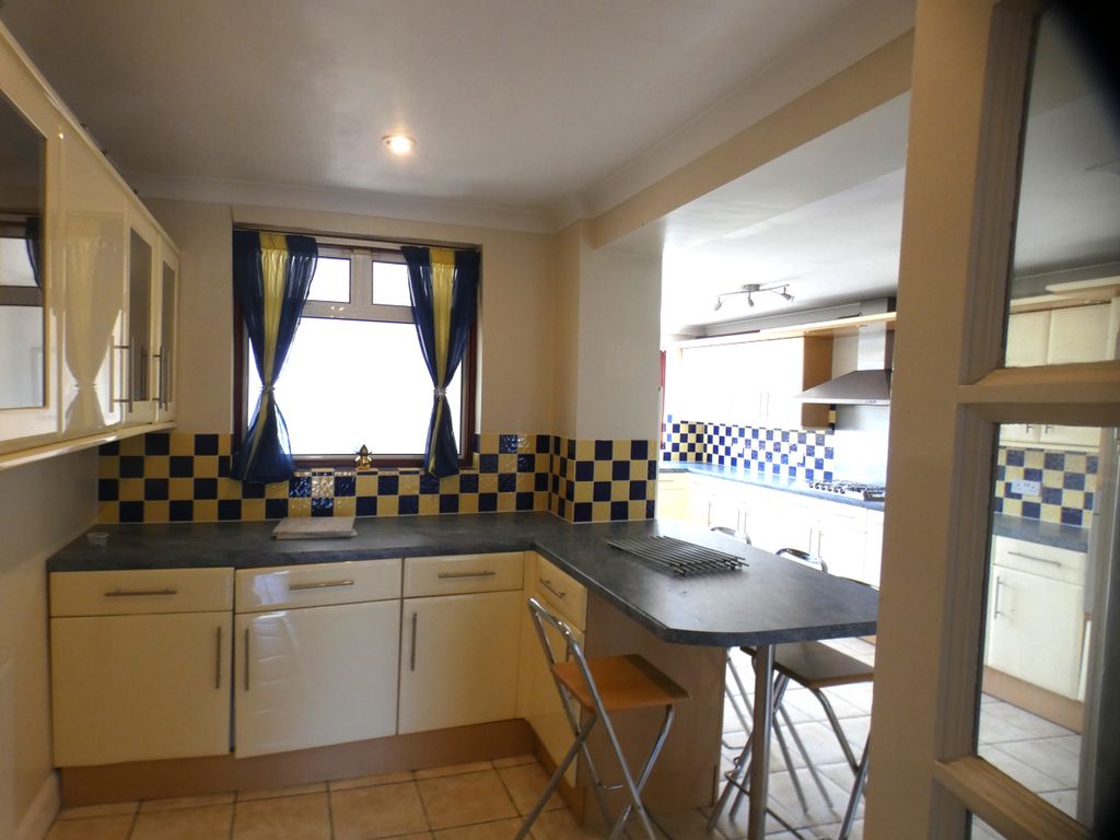 Property photo 3 of 26