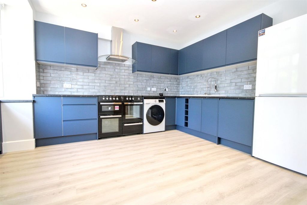 Property photo 2 of 10 Img_7231.Jpg