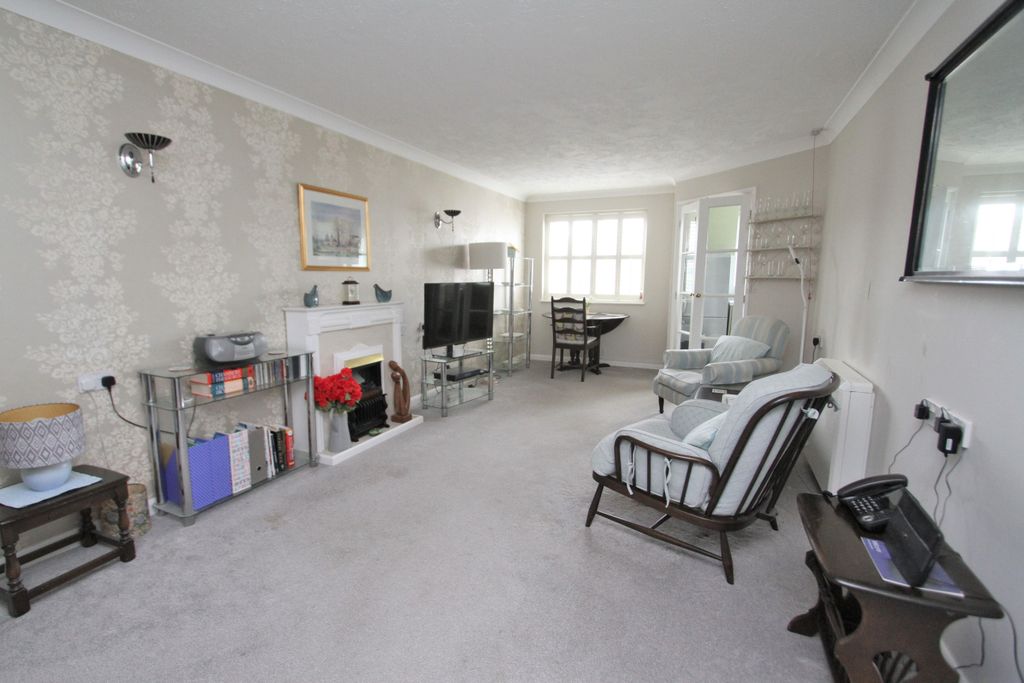 Property photo 3 of 9