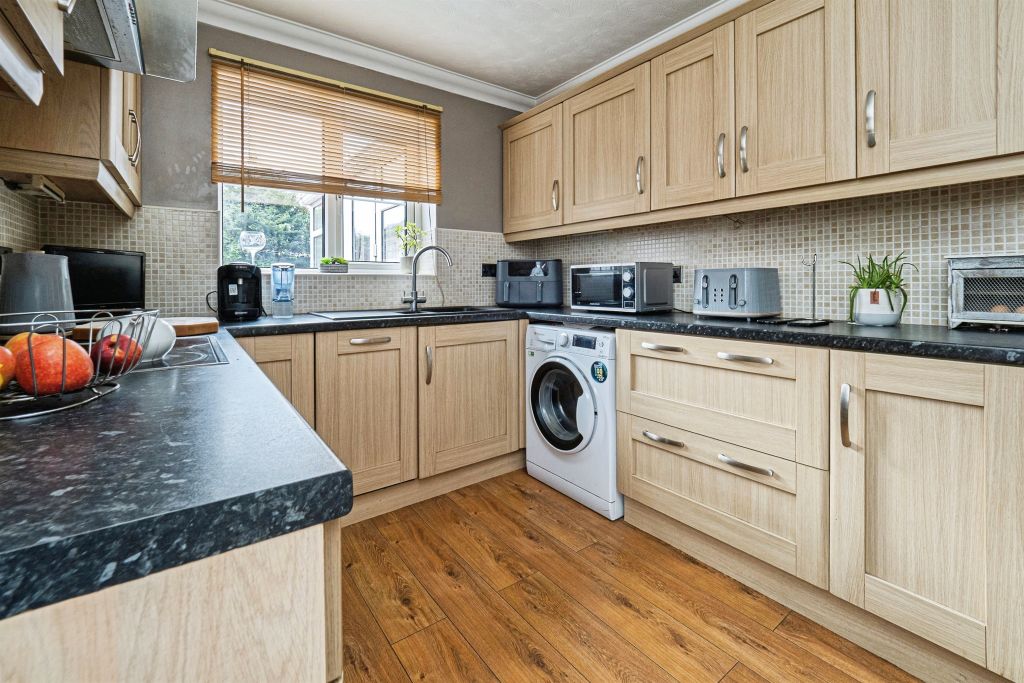 Property photo 3 of 17