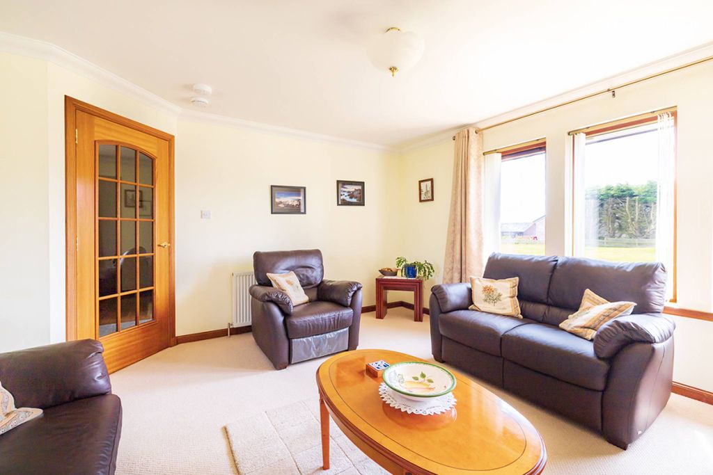 Property photo 3 of 30