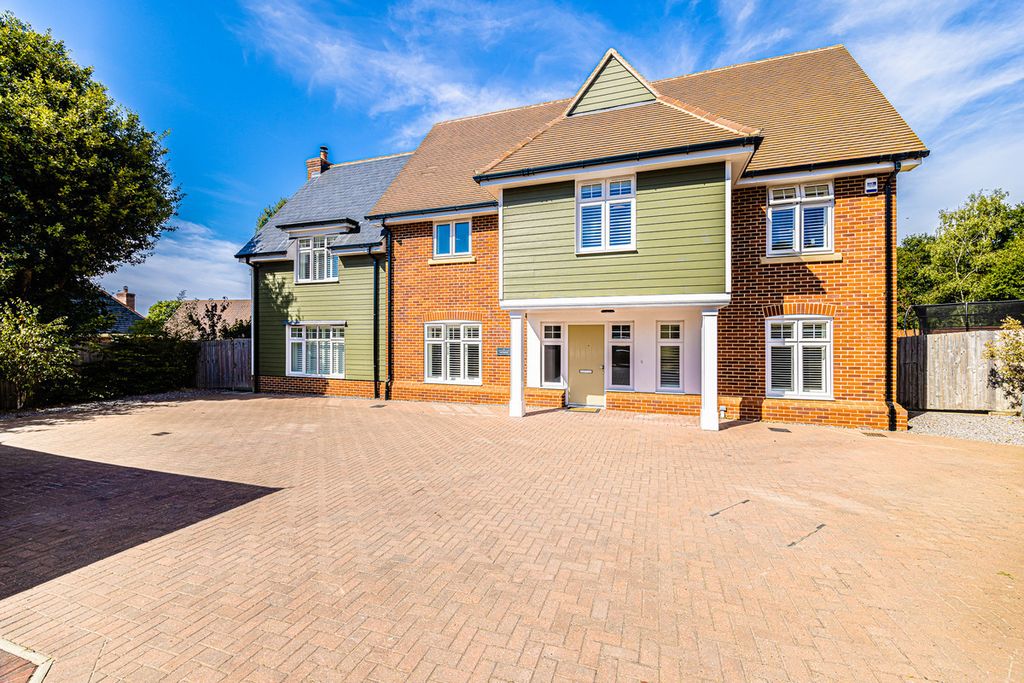 Property photo 1 of 48