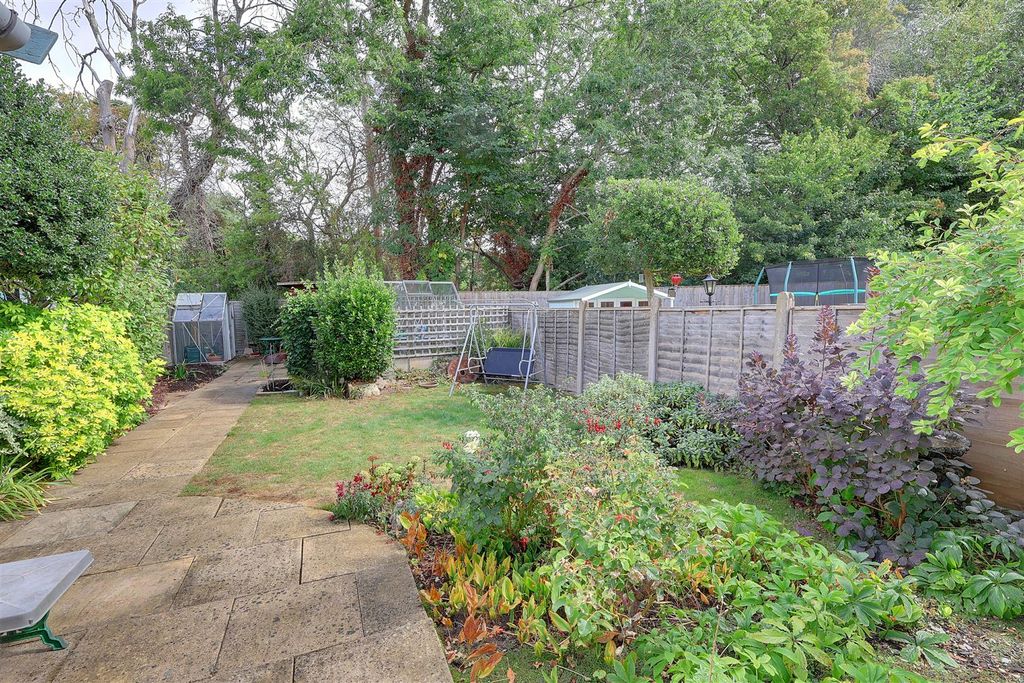 Property photo 3 of 15