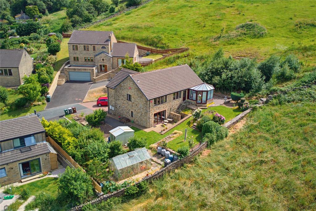Property photo 2 of 28 External