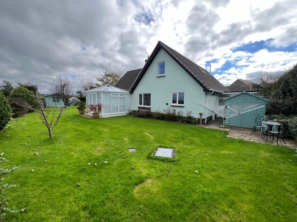 Property photo 1 of 47