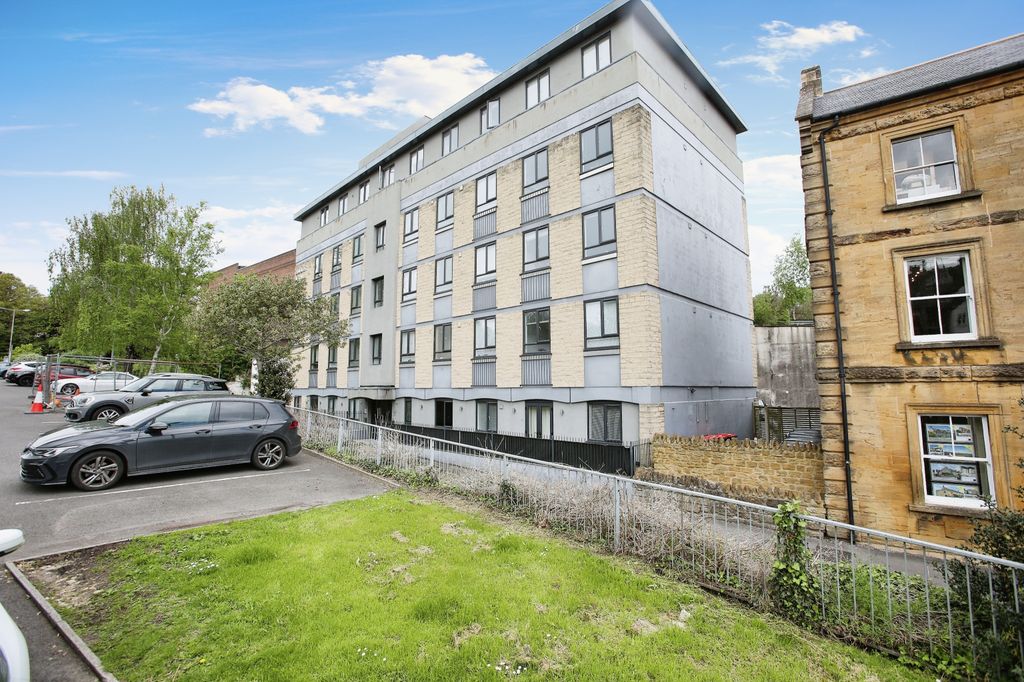 Property photo 1 of 7 Front