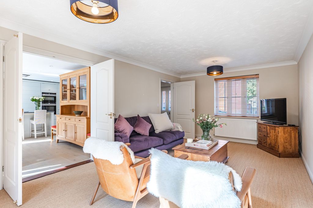 Property photo 3 of 15