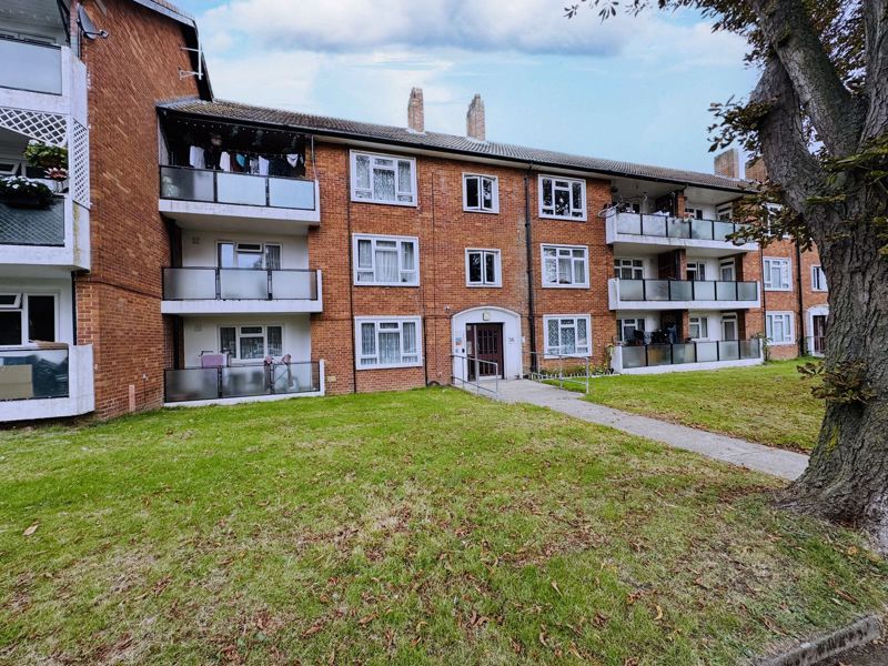 Property photo 1 of 9 Photo 17