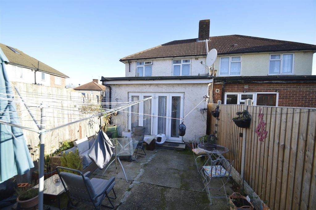 Additional image 15 of 3 bed semi-detached house for saleStudley Road, Dagenham RM9