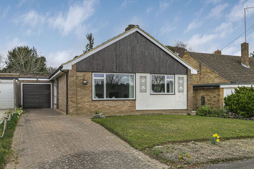 Property photo 1 of 12