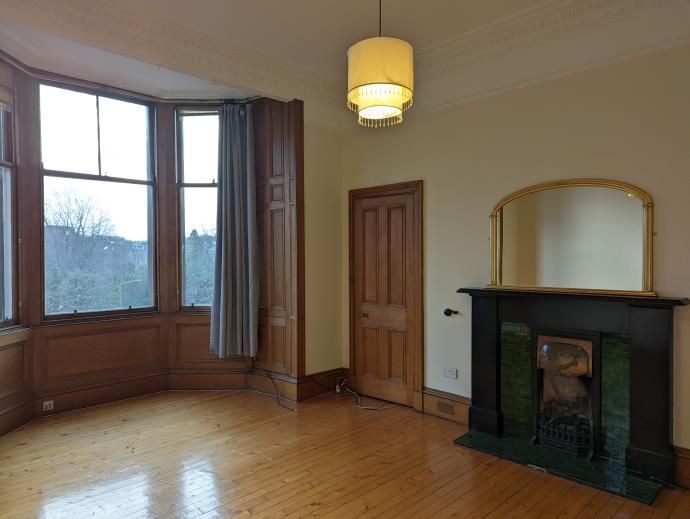 Property photo 2 of 15 Lounge