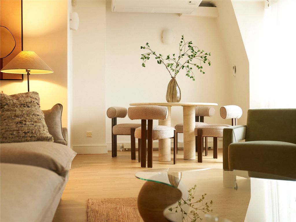 Property photo 2 of 11 Picture No. 01