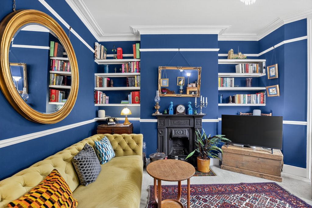 Property photo 3 of 25