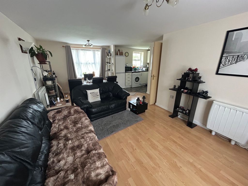 Property photo 3 of 9