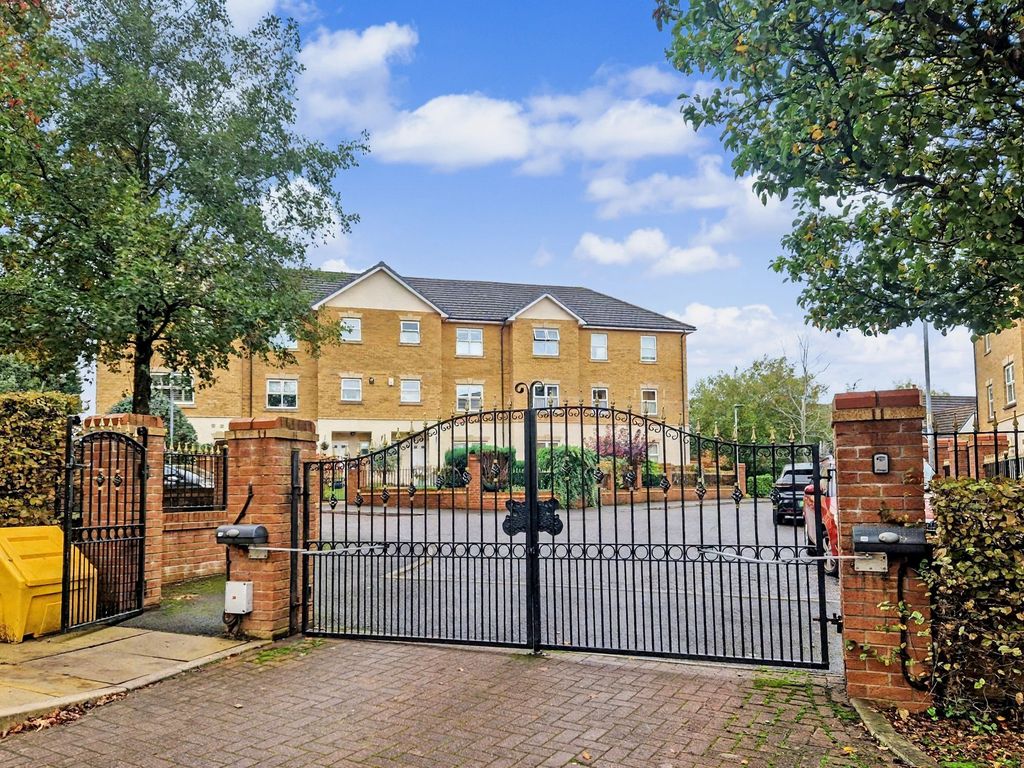 Property photo 2 of 16