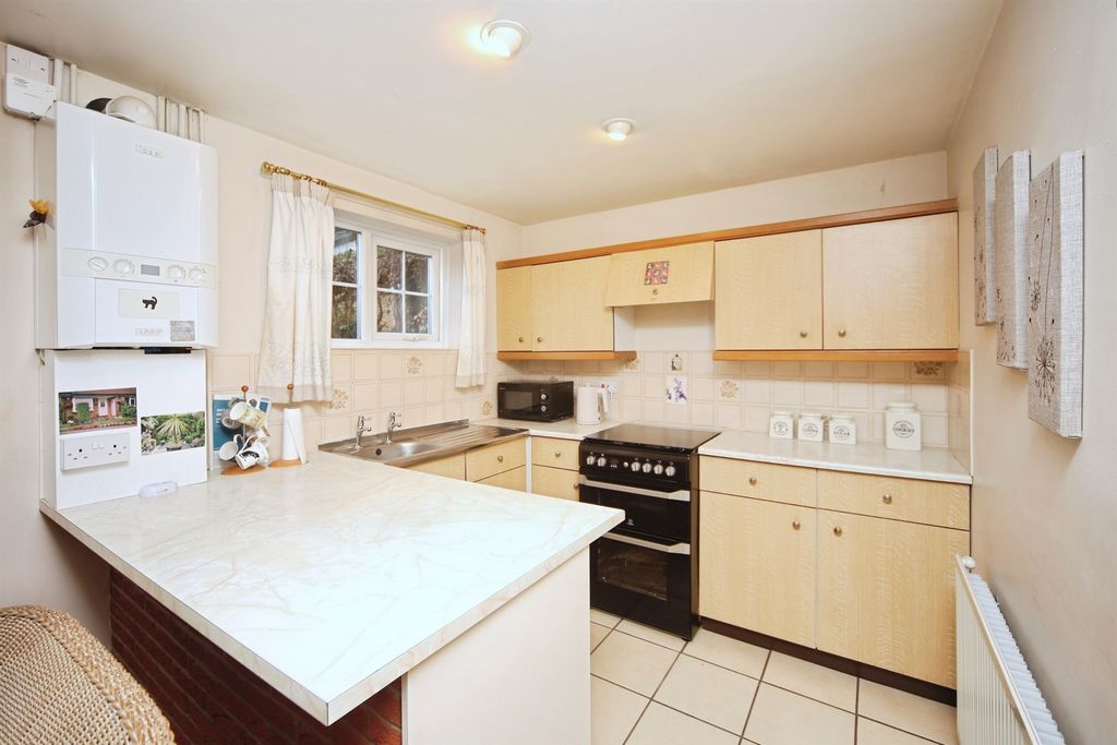 Property photo 3 of 13