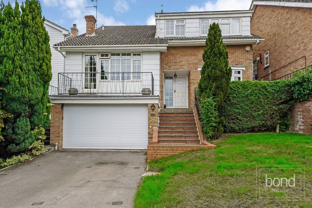 Property photo 1 of 18