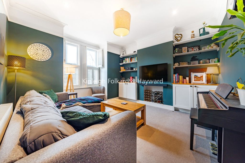 Property photo 3 of 15 F4060Ade-1Ecb-42F4-B
