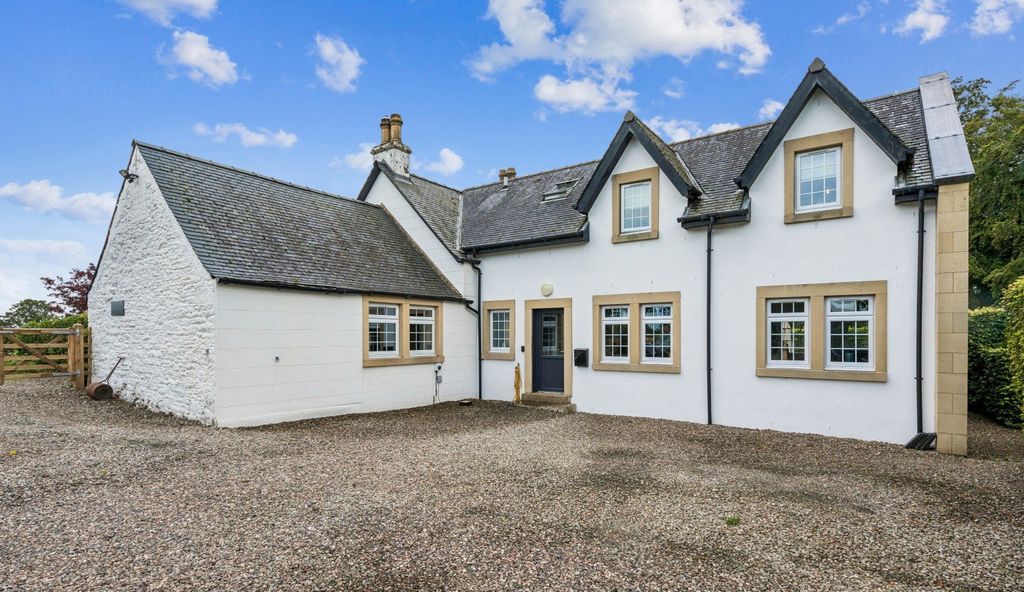 Property photo 2 of 52 Picture No. 64