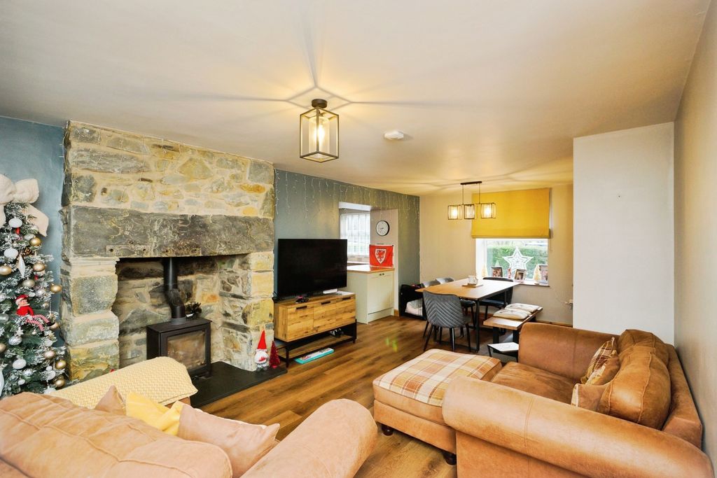 Property photo 2 of 22 Pbox-Img.Jpg