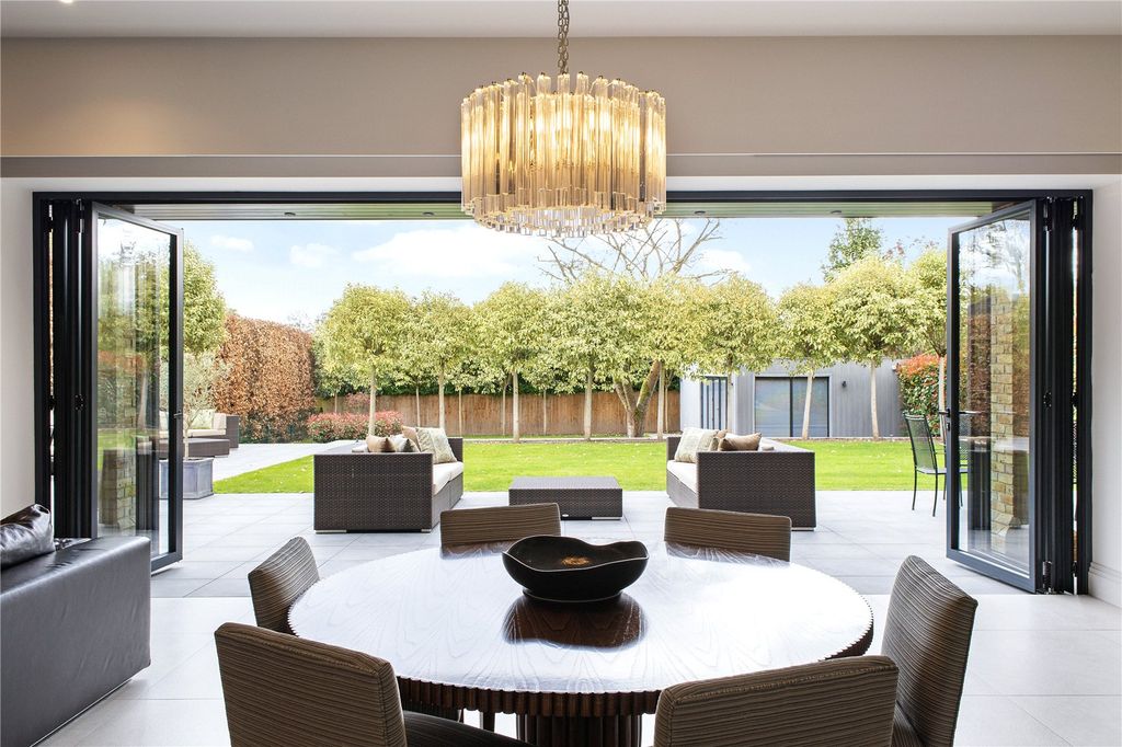 Property photo 2 of 19 Dining