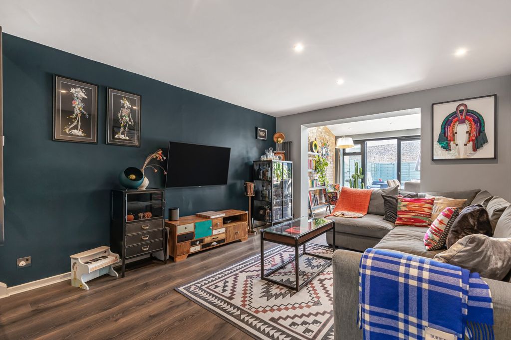 Property photo 1 of 10 Picture No. 04